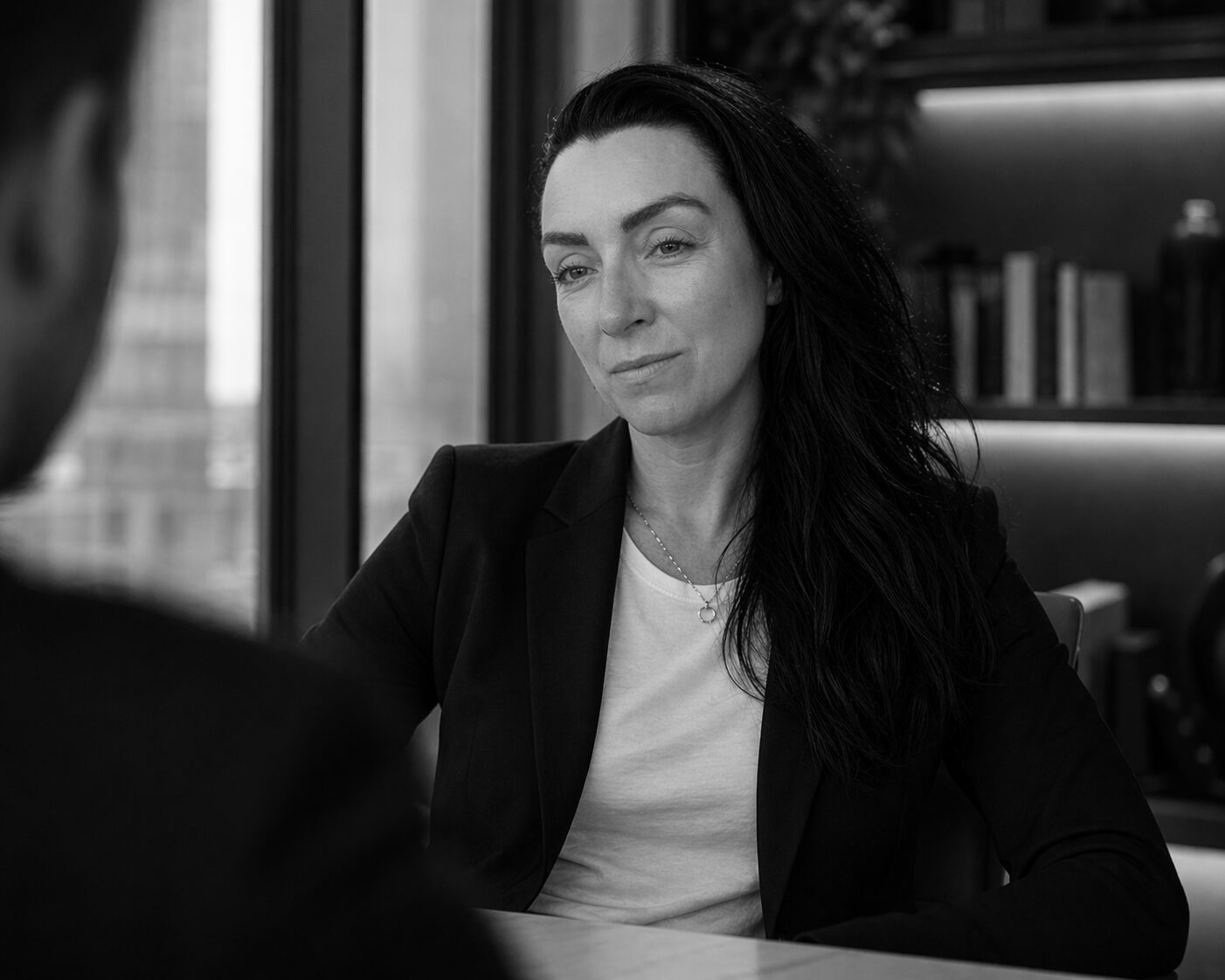 Sabrina Fischäß im Strategiegespräch